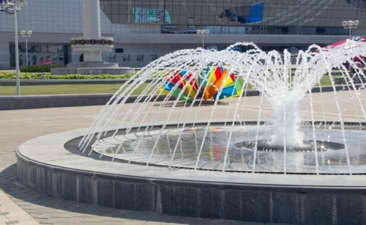 В Минске заработали фонтаны: можно ли в них купаться 