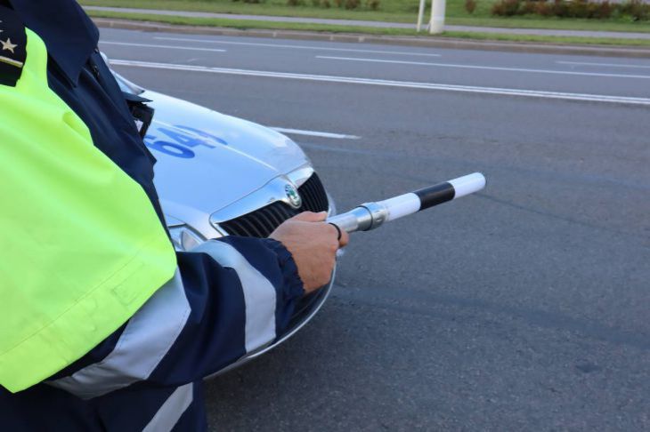 В ГАИ рассказали, как сейчас наказывают за забытые права и проверяют ли наличие медсправки