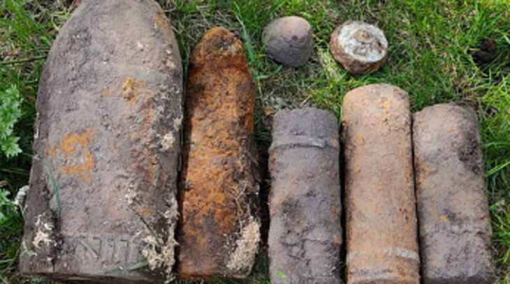 В Барановичском районе на пастбище нашли боеприпасы времен войны снаряд