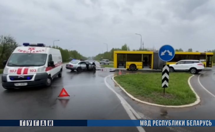 В Барановичах в аварии с городским автобусом погибла 70-летняя женщина