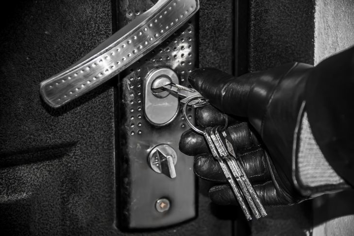 26-летний белорус украл у сельчанина $190 000 тысяч и скрылся в России 26-летний белорус украл у сельчанина $190 000 тысяч и скрылся в России