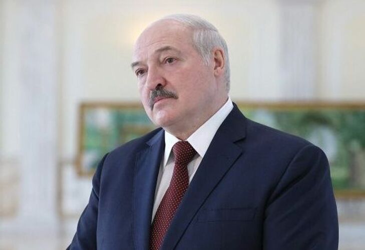Лукашенко рассказал о своей работе и зарплате