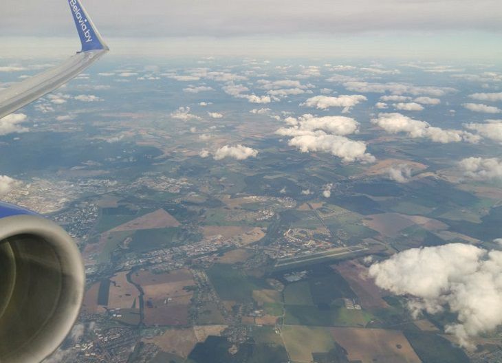 Польский пассажирский самолет подал сигнал о захвате 