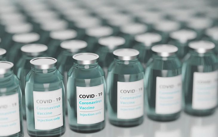 Опрос: 62% россиян не готовы привиться вакциной «Спутник V» вакцина