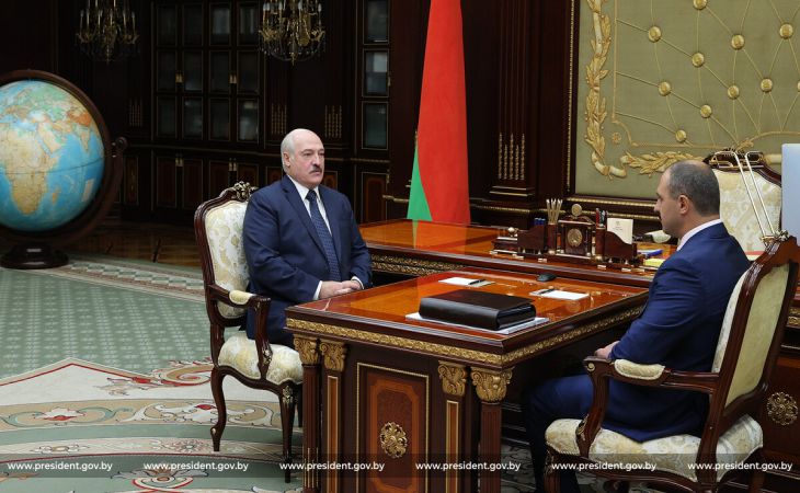 Виктора Лукашенко заметили в кабинете президента. О чем шел разговор 
