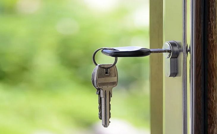 Airbnb выплатил туристу $7 млн долларов из-за изнасилования в арендованной квартире