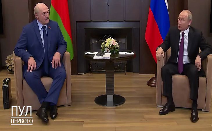 Лукашенко признался, что находилось в сочинском чемоданчике Лукашенко