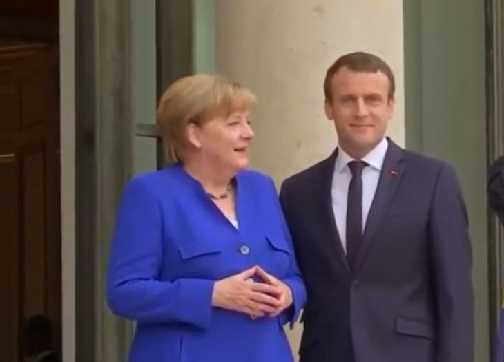 Германия и Франция призывают Беларусь провести досрочные выборы Меркель