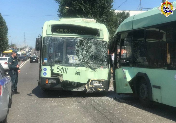 Количество пострадавших уточняется. ГАИ сообщила подробности ДТП с троллейбусами в Минске ДТП