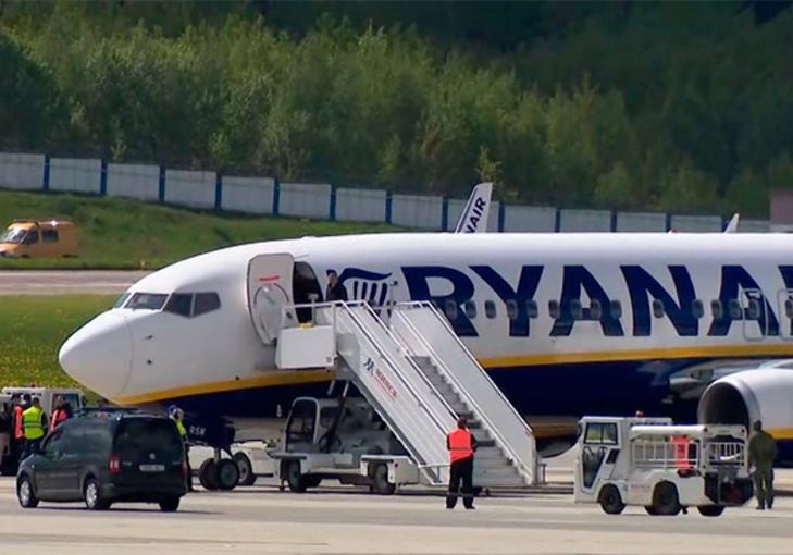 В Минске рассказали, зачем МиГ-29 встречал Ryanair над Беларусью самолет