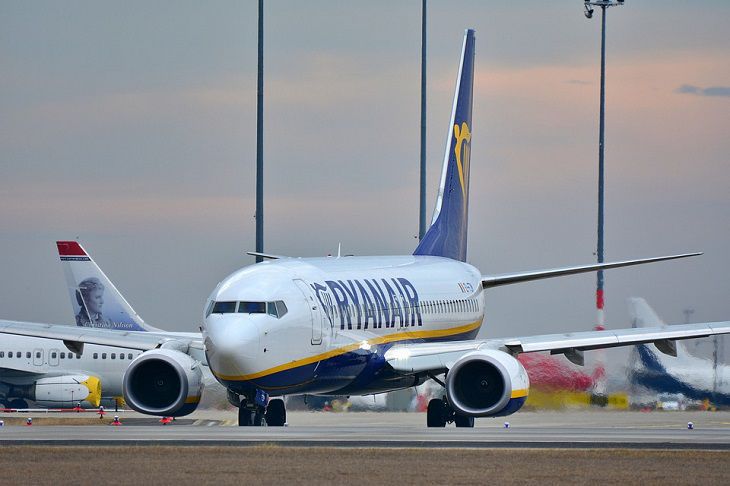 ICAO продлила до сентября расследование по ситуации с самолетом Ryanair самолет