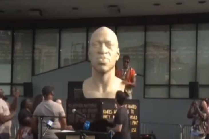 Памятник Джордж Флойд