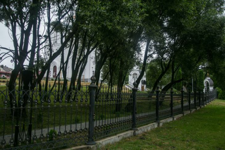 Храм Ограда