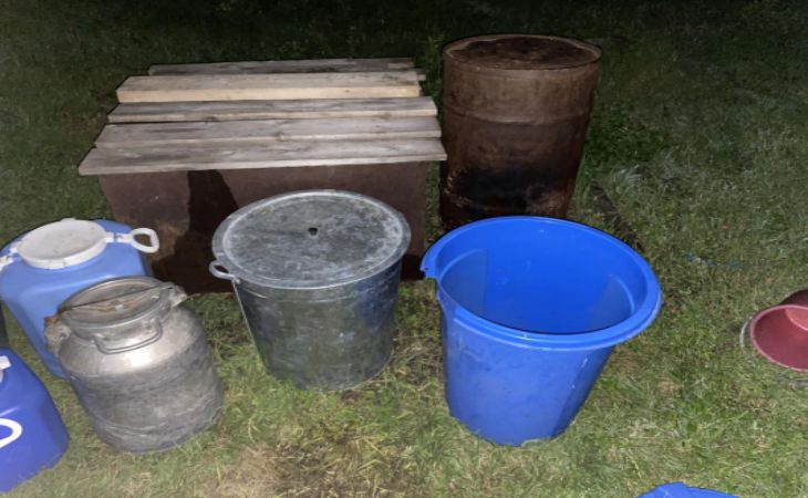 Двухлетняя девочка утонула в ведре, пока мать готовила ужин Двухлетняя девочка утонула в ведре, пока мать готовила ужин