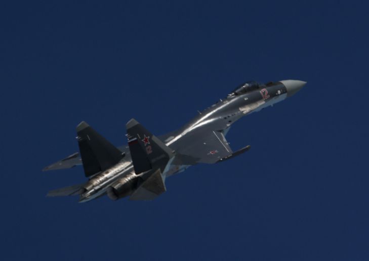 В России разбился истребитель Су-35С: названа причина крушения истребитель