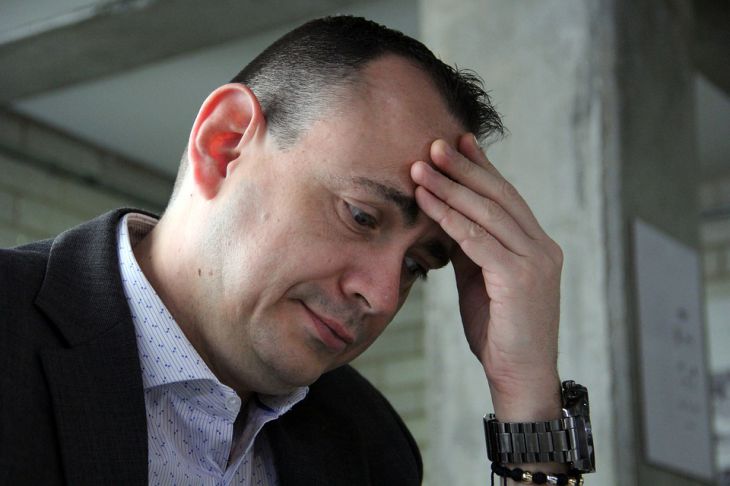 Медики назвали 5 факторов, уменьшающих размер мозга Мужчина Голова