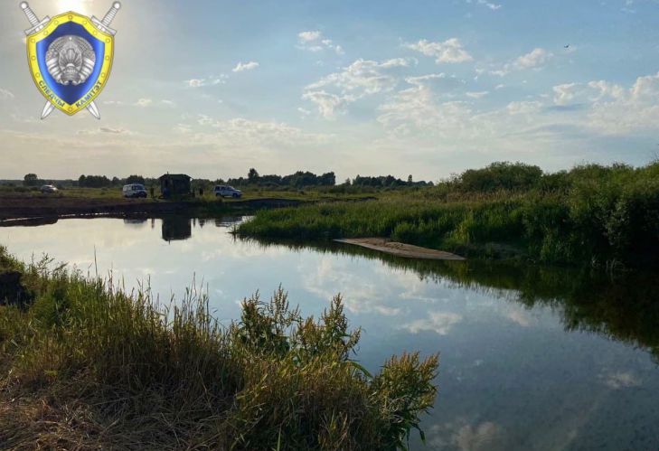 В Ивановском районе молодой мужчина спас из воды двоих детей, а сам утонул река