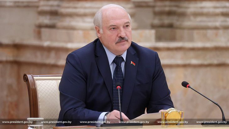 «Как на фронте – выстоять и победить». Лукашенко обозначил главную задачу Лукашенко