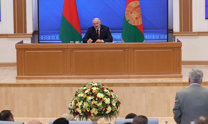 Лукашенко: если будет нужно, тут все Вооруженные силы Российской Федерации будут размещены