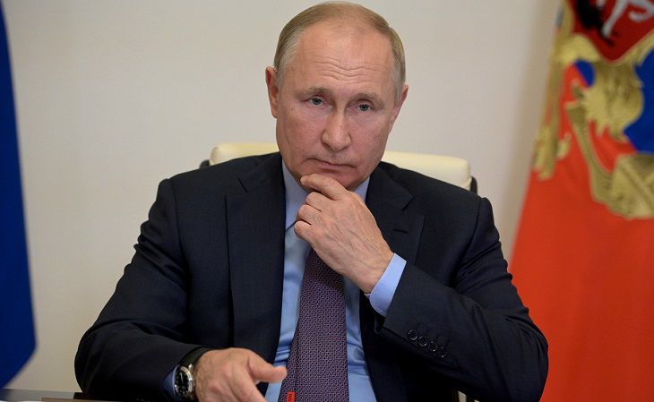 В Кремле не смогли назвать дату окончания самоизоляции Путина Владимир Путин