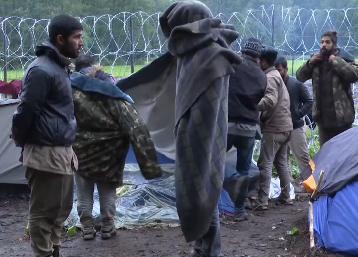 Белорусы помогли. Беженцы на белорусско-польской границе. Белорусы помогли. Белорусы помогли. Белорусско польский конфликт.
