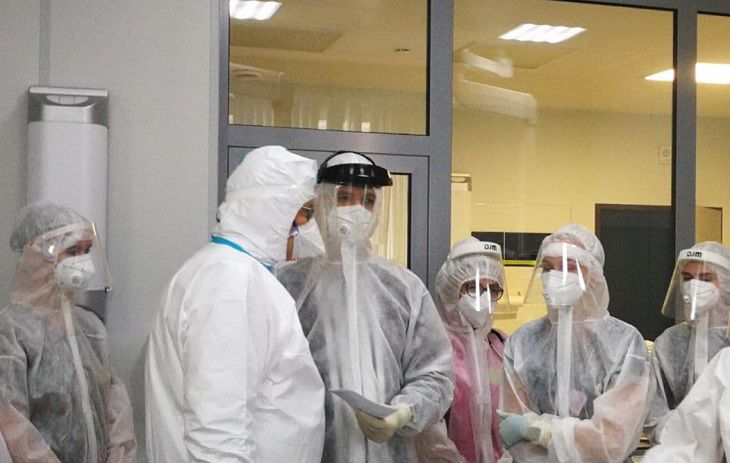 Белорусов начали прививать от коронавируса вакциной «Спутник Лайт»