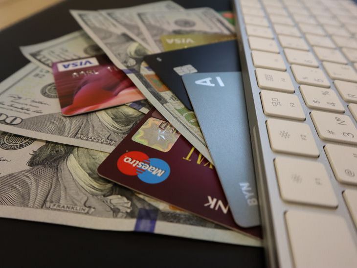 Жительница Гродно перечислила мошенникам 8 000 рублей, которые взяла в кредит деньги