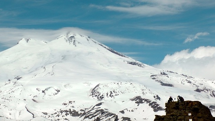 Пять российских альпинистов погибли на Эльбрусе в снежную бурю