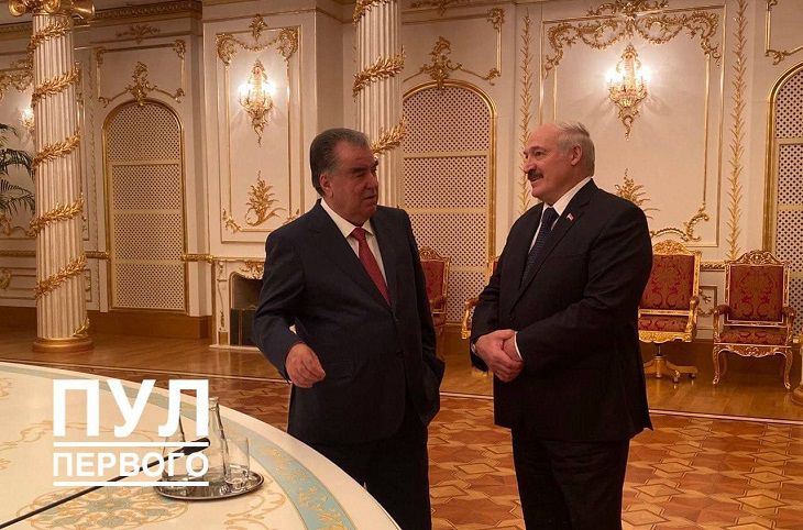 Встреча Лукашенко и Рахмона в Душанбе продолжалась более двух часов. Была и экскурсия
