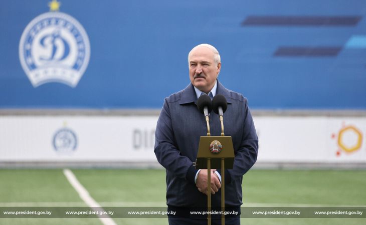 Лукашенко – футболистам: будете играть плохо – не советую иметь дело со мной