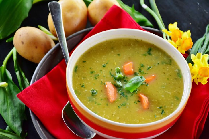Как мутный бульон сделать прозрачным: что советуют хозяйки Как мутный бульон сделать прозрачным: что советуют хозяйки