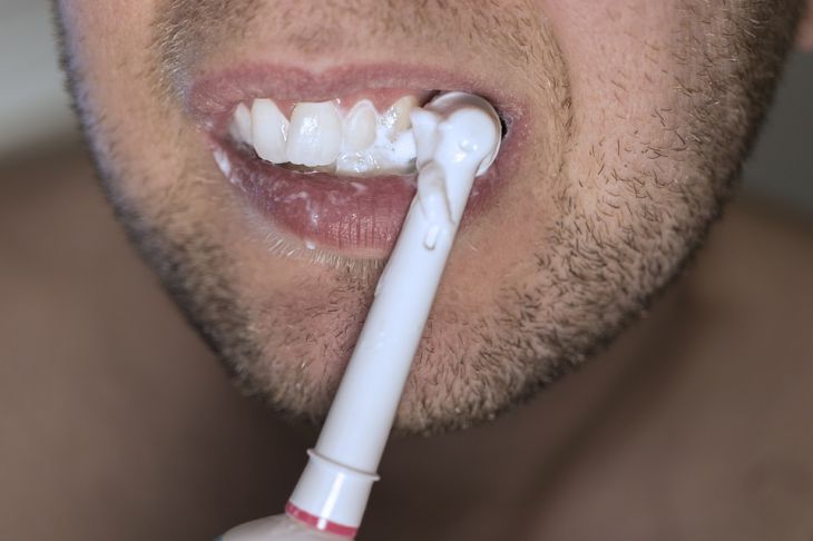 Новое осложнение после COVID-19 выявили стоматологи: встречается у каждого пятого 
