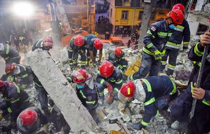 Гибель людей в Грузии. Лукашенко выразил соболезнования коллеге спасатели