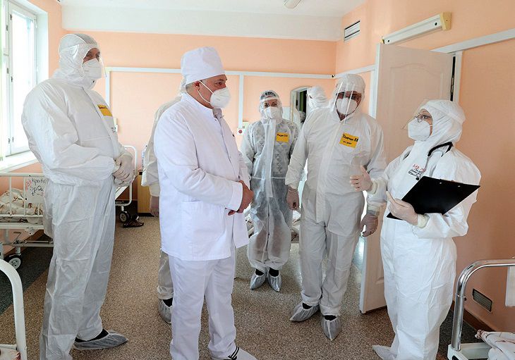 Минздрав подкрепил фактами «осторожный оптимизм» Лукашенко по COVID-19 люди