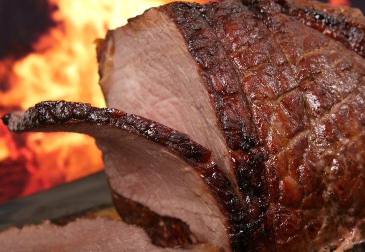 За 30 минут делаем самое жесткое мясо нежным, словно вырезка: секрет хозяек