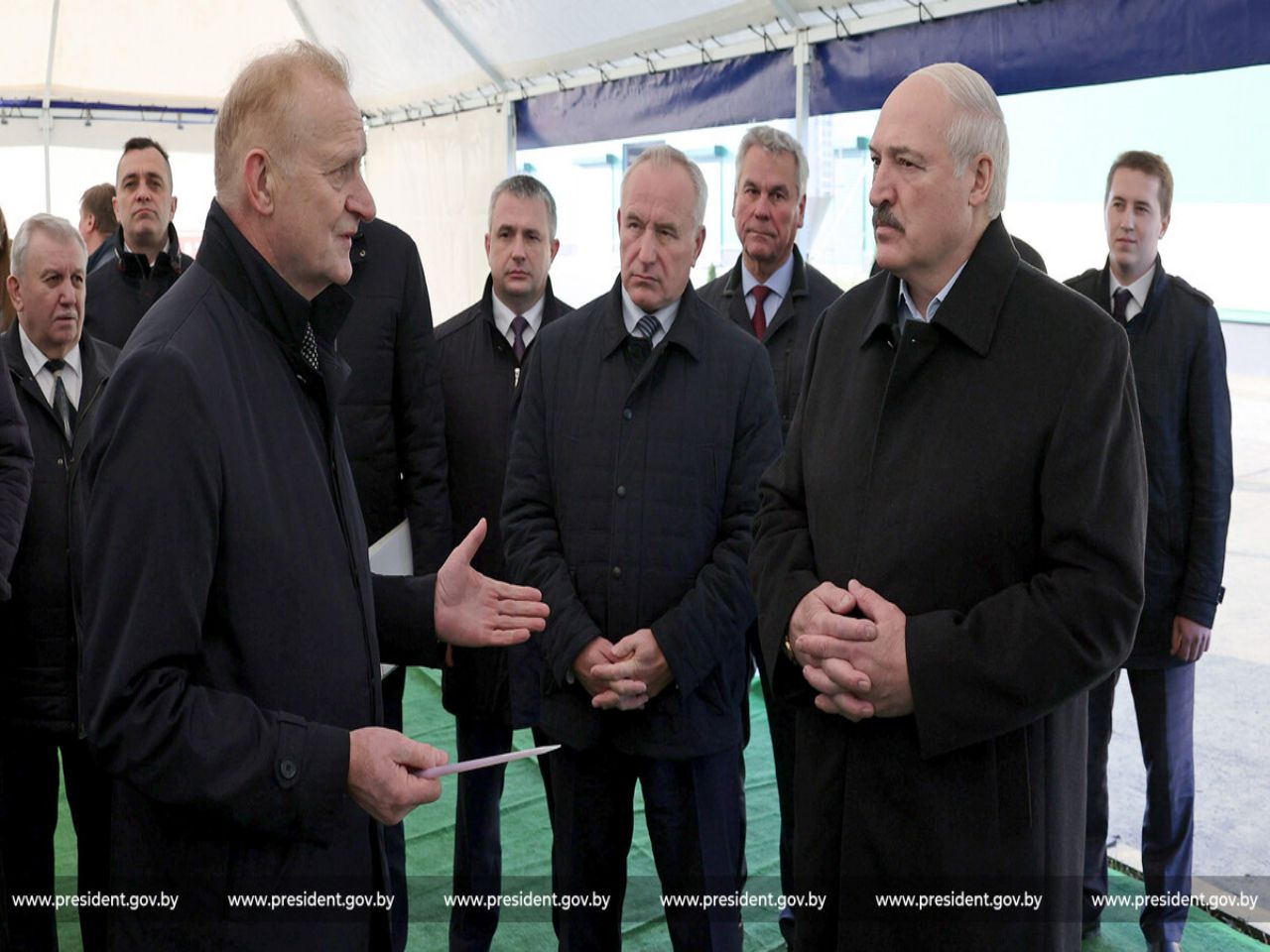 Лукашенко посетил молочную ферму, где разводят уникальных коров Александр Лукашенко