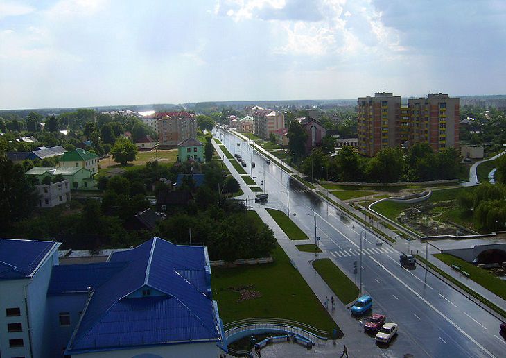 город