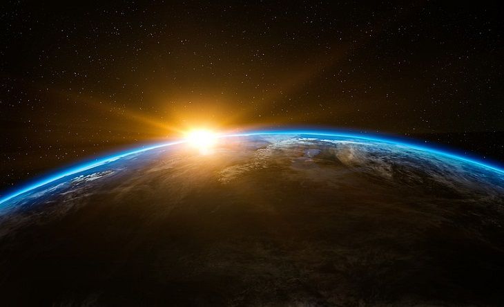 На Землю сегодня ночью обрушилась самая мощная за последние годы магнитная буря земля