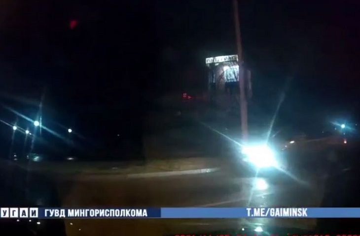 В Минске пьяный водитель торопился к даме сердца. Не доехал – попал в беду автомобиль