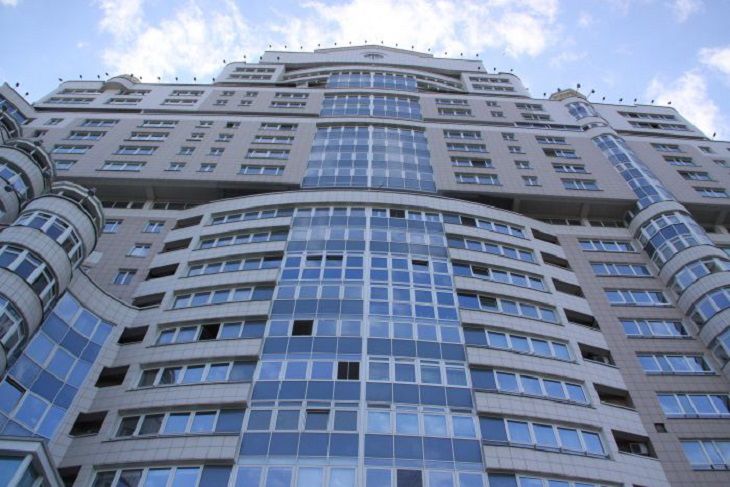 Названы цифры налога для владельцев квартир в Беларуси дом