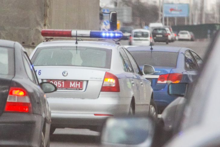 автомобиль