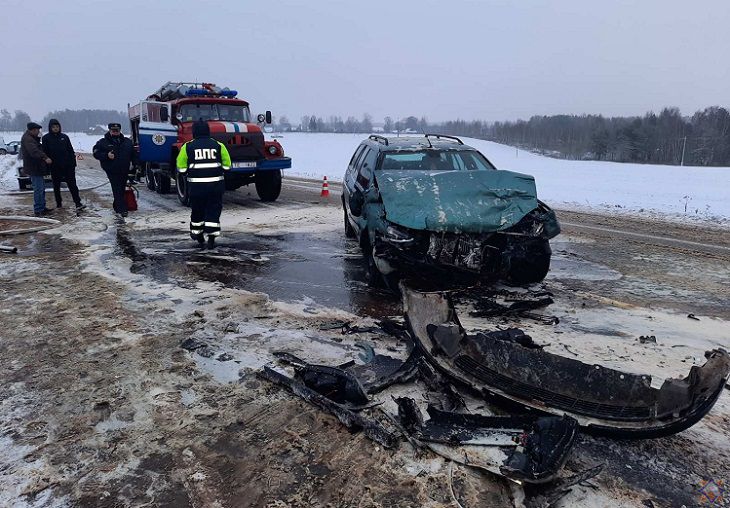 Под Шкловом девушка-пассажир попала в железный капкан ДТП