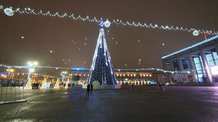 Минск встречает 2022: кто выступит у Дворца спорта в новогоднюю ночь и каких еще сюрпризов ждать