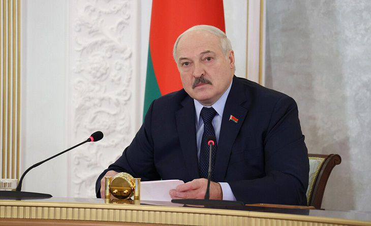 Лукашенко высказался о сегодняшних зарплатах белорусов Лукашенко