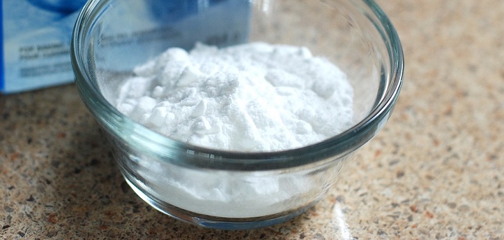 Для чего в холодильник ставят стакан с раствором соды: хитрость бывалых хозяек Сода