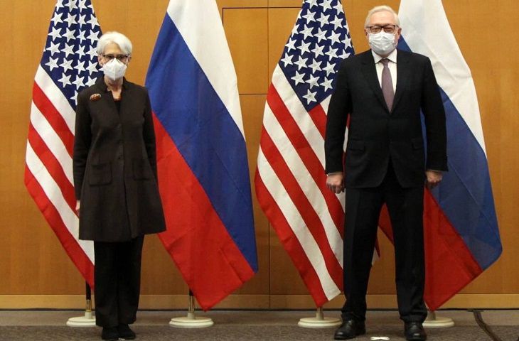 В Женеве проходят переговоры России и США по гарантиям безопасности переговоры