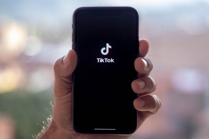 Смартфон TikTok