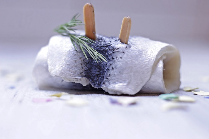 Как вкусно засолить селёдку: хитрость ещё со времён СССР Как вкусно засолить селёдку: хитрость ещё со времён СССР