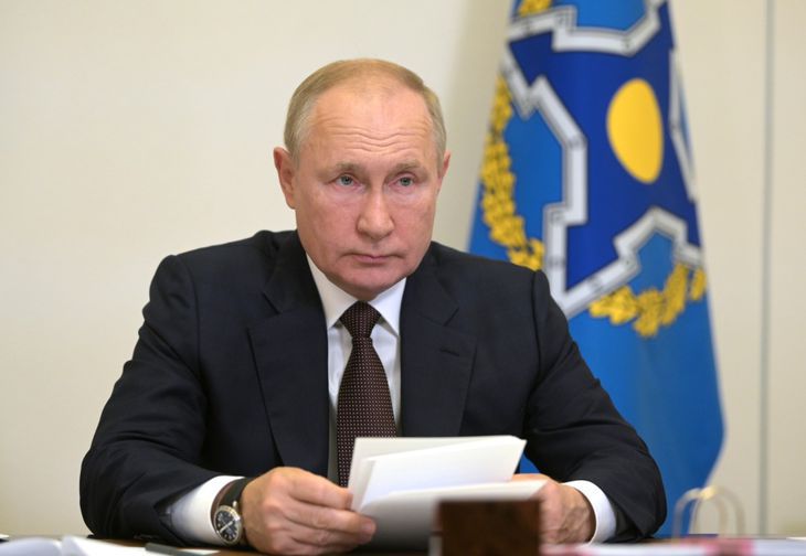 Путин отдал приказ Минобороны перевести российские силы в особый режим боевого дежурства Путин