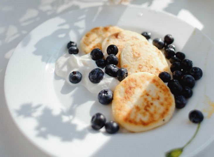 Как приготовить сырники, как у бабушки: 5 минут, пожарил – и готово сырники